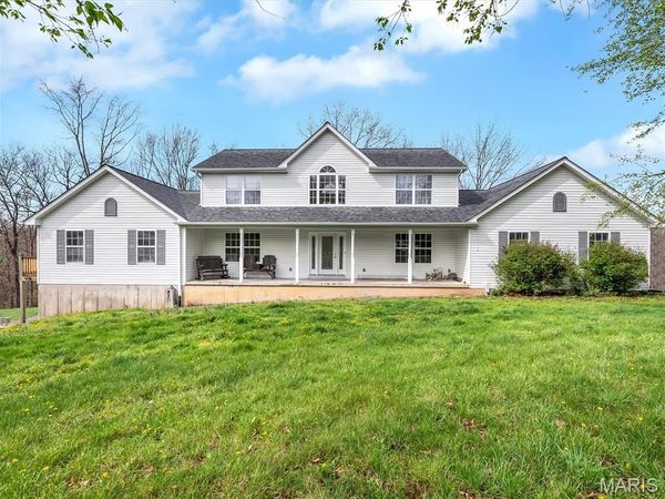 763 Eagles View Lane , St Clair, MO 63077