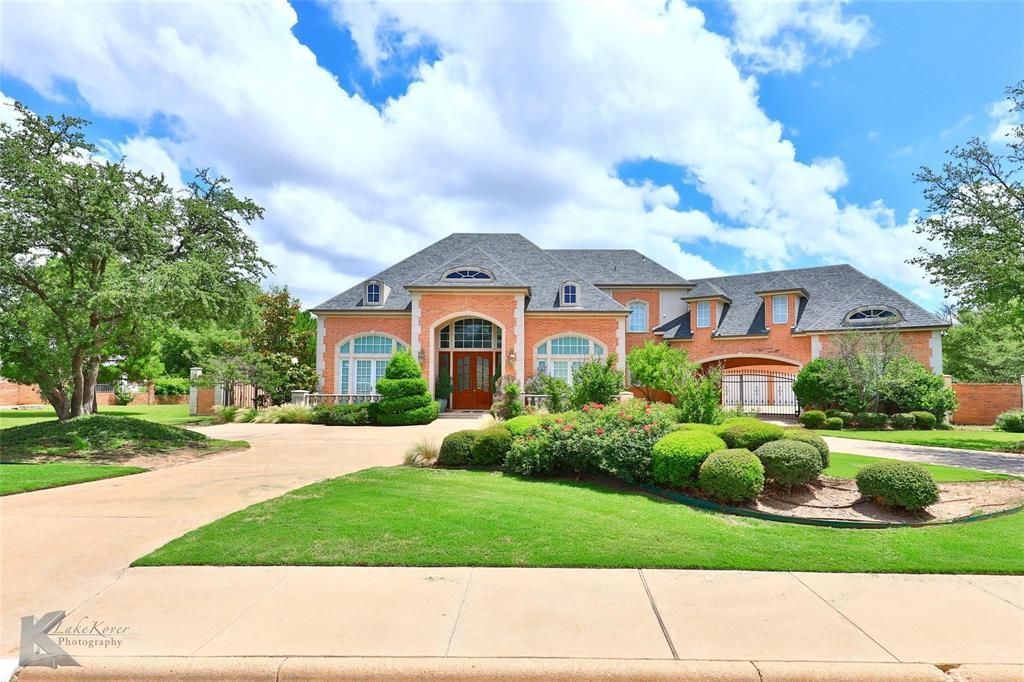 31 Winged Foot Circle E, Abilene, TX 79606 Main Photo