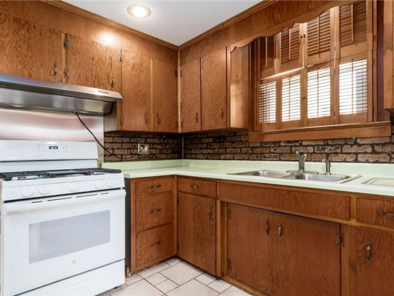 752 Larzelere Avenue , Zanesville, OH 43701 Photo 16