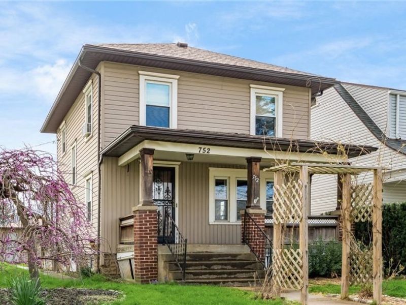 752 Larzelere Avenue , Zanesville, OH 43701 Photo 3