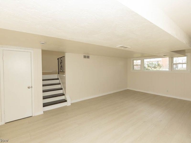 4381 Lucille Avenue, South Euclid, OH 44121 Photo 16