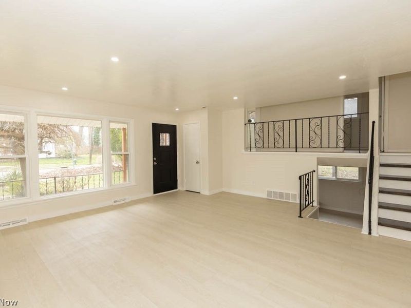 4381 Lucille Avenue, South Euclid, OH 44121 Photo 2