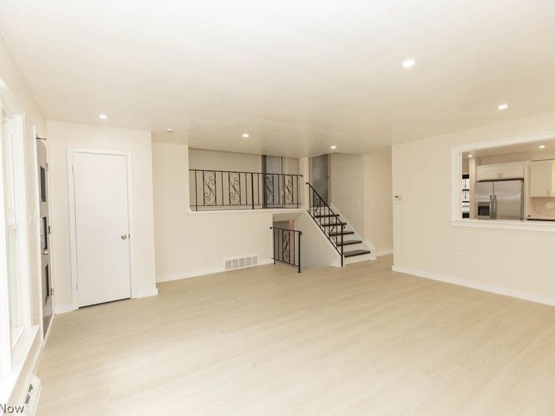 4381 Lucille Avenue, South Euclid, OH 44121 Photo 3