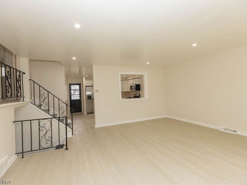 4381 Lucille Avenue, South Euclid, OH 44121 Photo 4