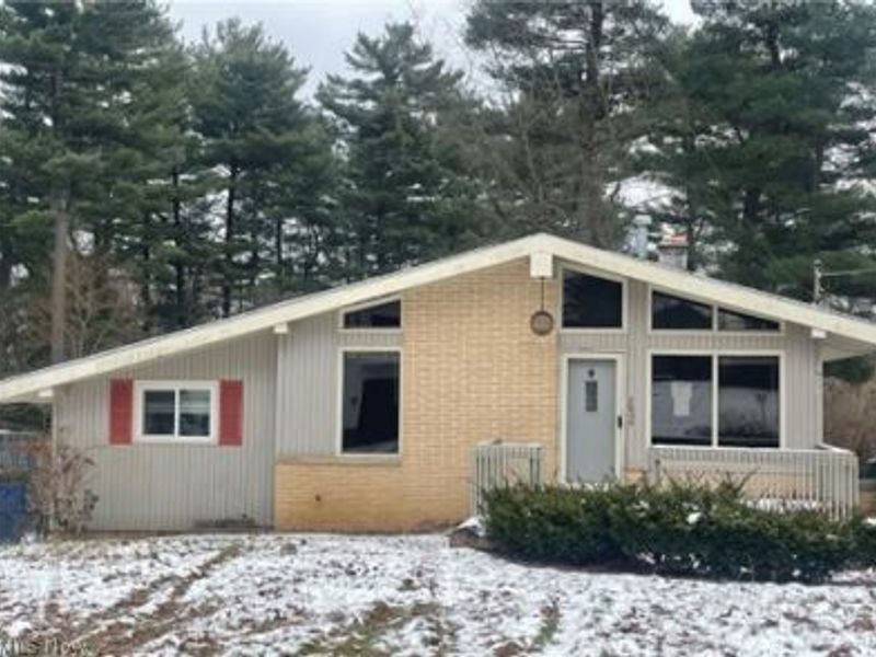 3809 N Glenridge Road , Green, OH 44319 Photo 1