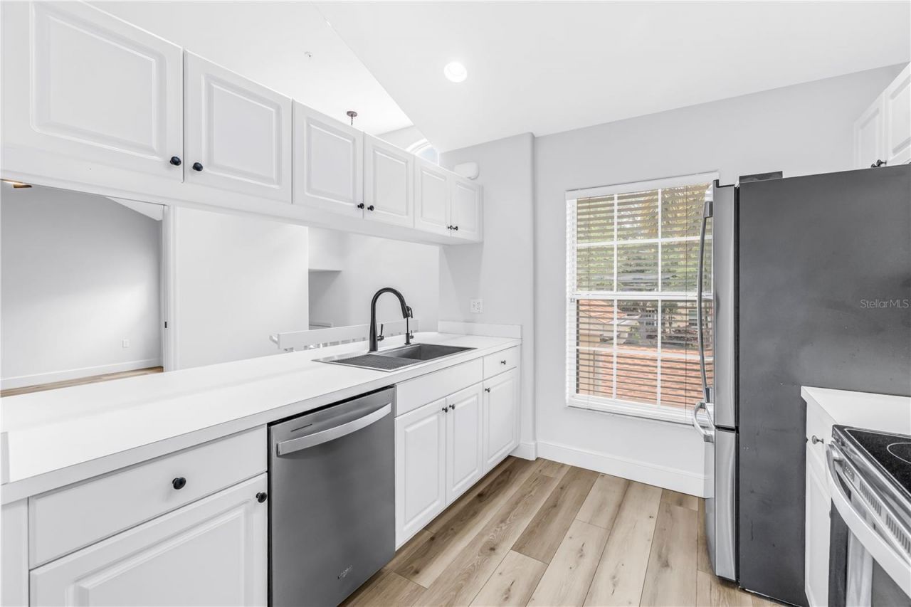 8350 Wingate Drive, Unit 925, Sarasota, FL 34238 Photo
