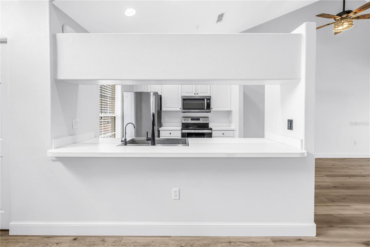 8350 Wingate Drive, Unit 925, Sarasota, FL 34238 Photo