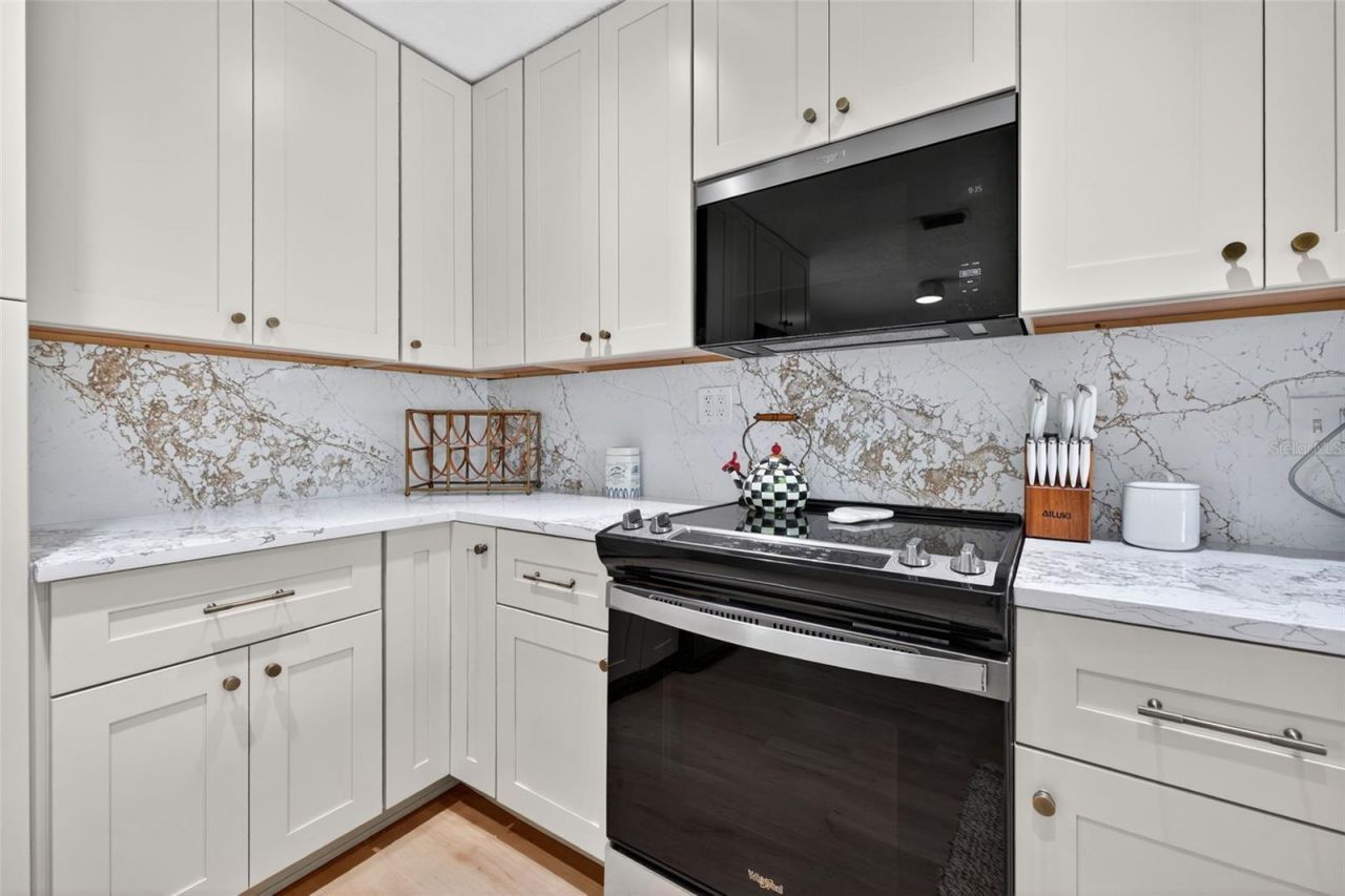 637 41st Avenue Ne, Saint Petersburg, FL 33703 Photo
