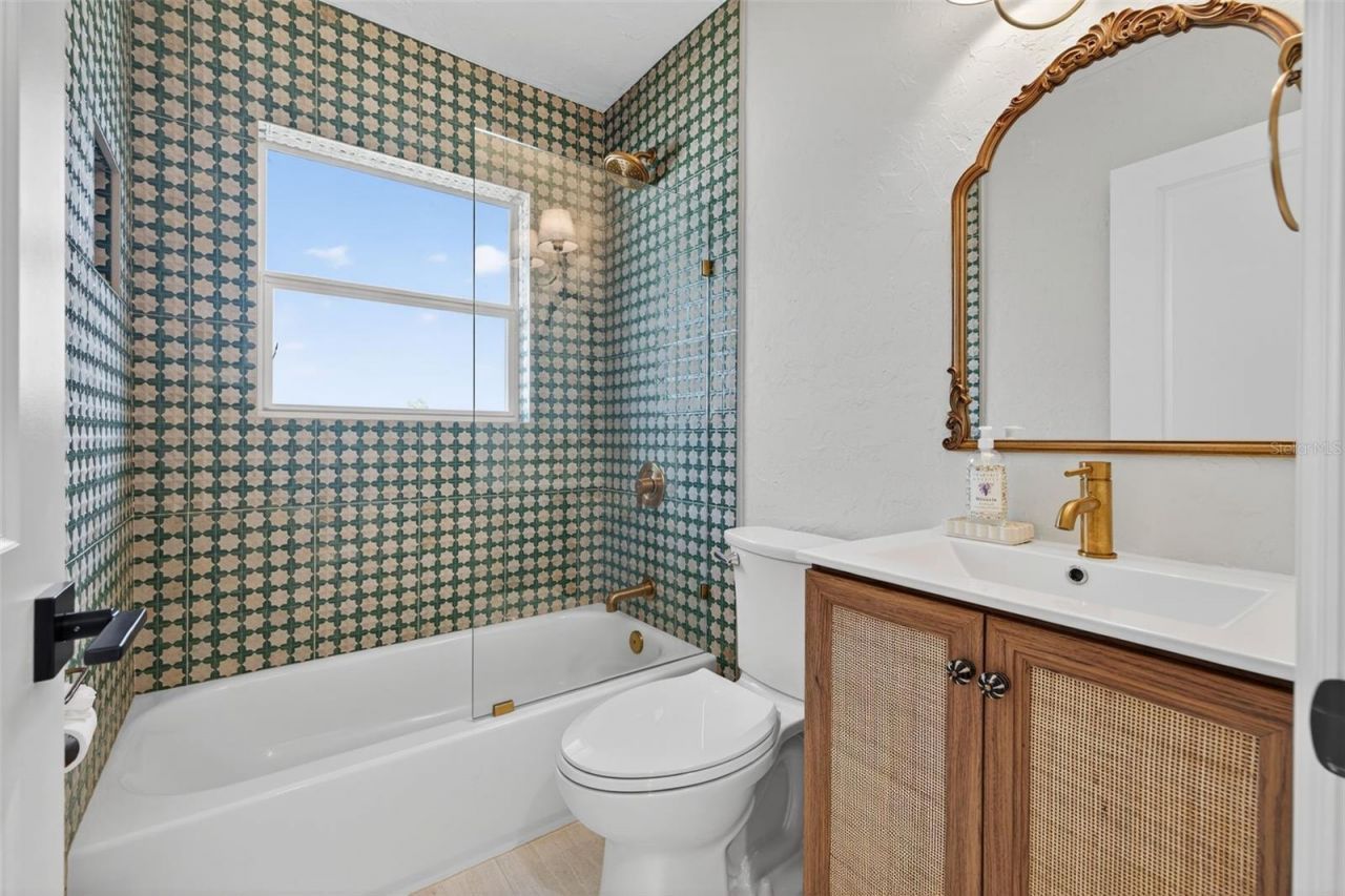 637 41st Avenue Ne, Saint Petersburg, FL 33703 Photo