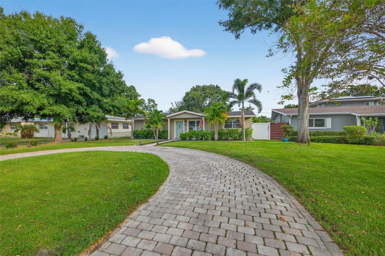 637 41st Avenue Ne, Saint Petersburg, FL 33703 Photo