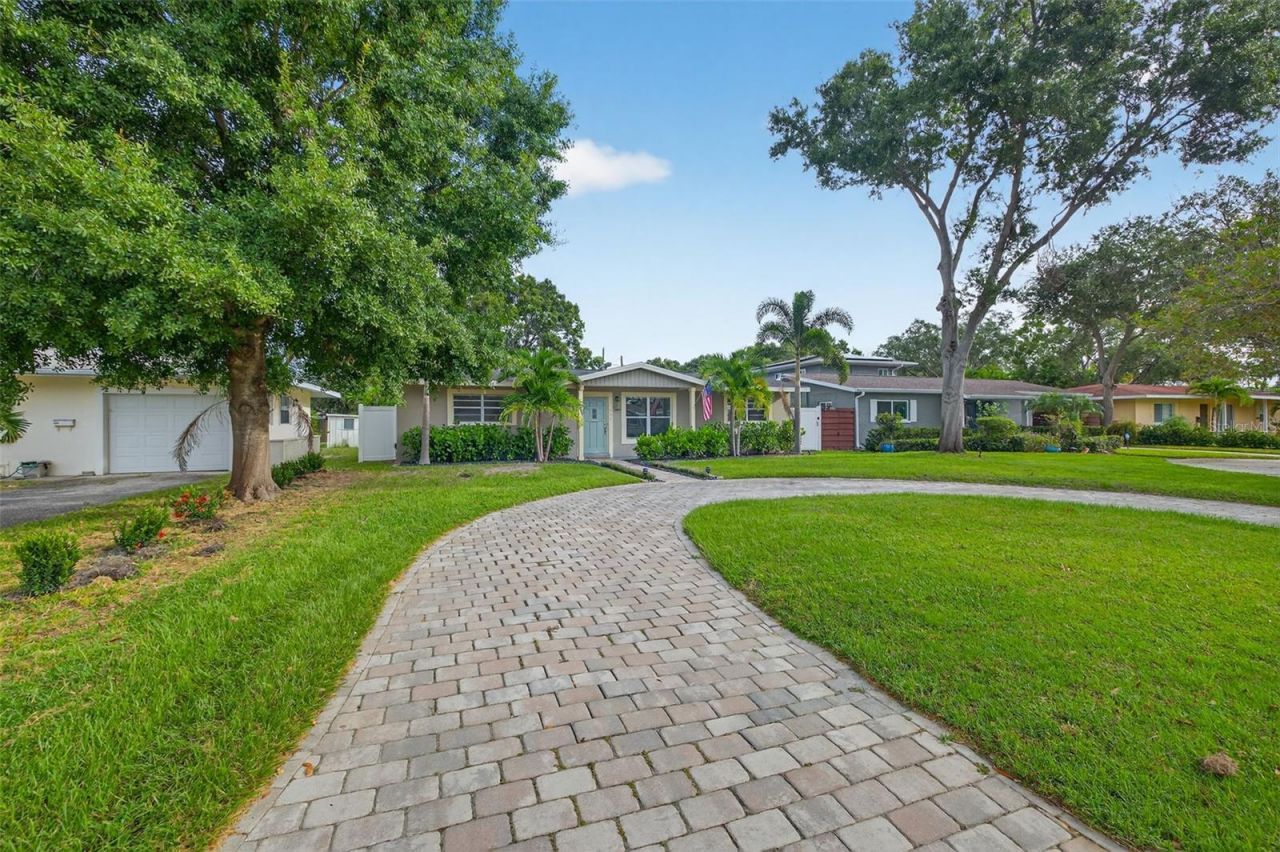 637 41st Avenue Ne, Saint Petersburg, FL 33703 Photo