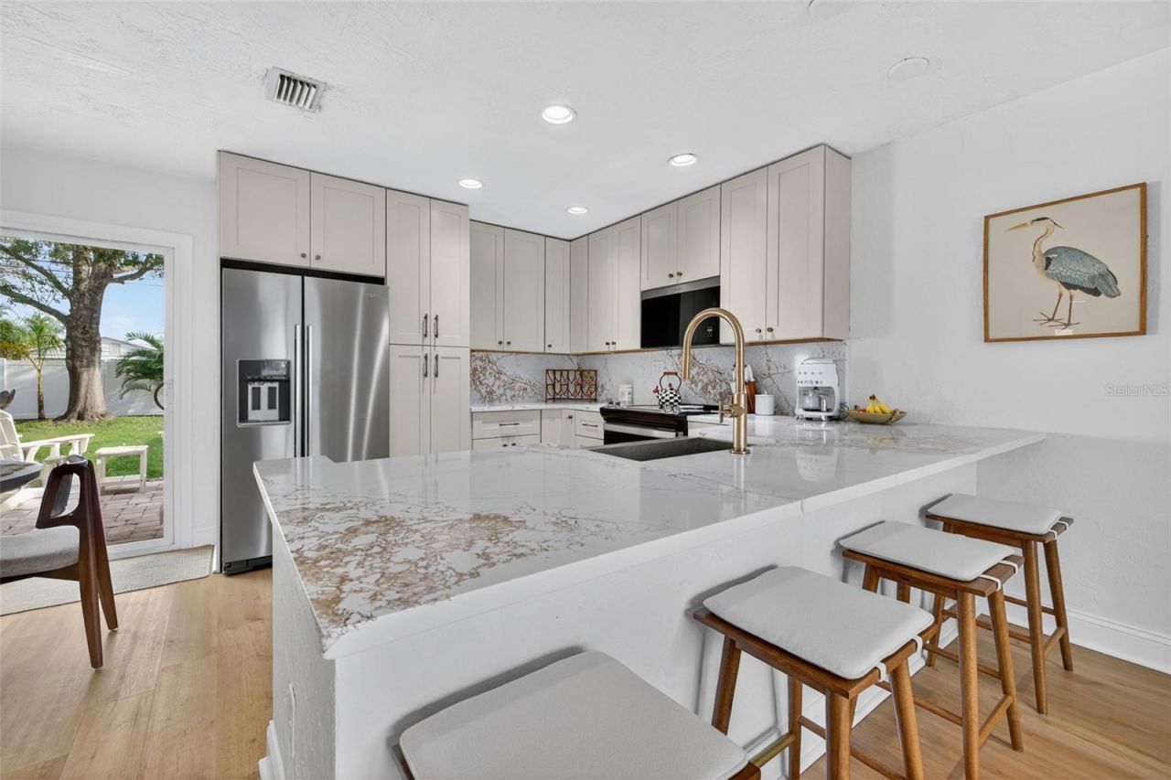 637 41st Avenue Ne, Saint Petersburg, FL 33703 Photo