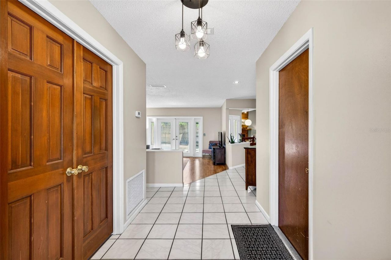 12913 Rain Forest Street, Temple Terrace, FL 33617 Photo