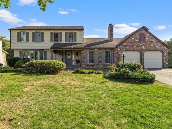 110 Kaymar Drive , Syracuse, NY 13212