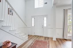 103 Stonewall Court photo 4