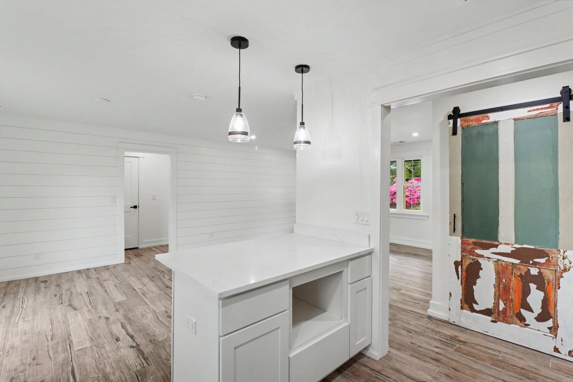 1328 Hermitage Avenue Photo 13