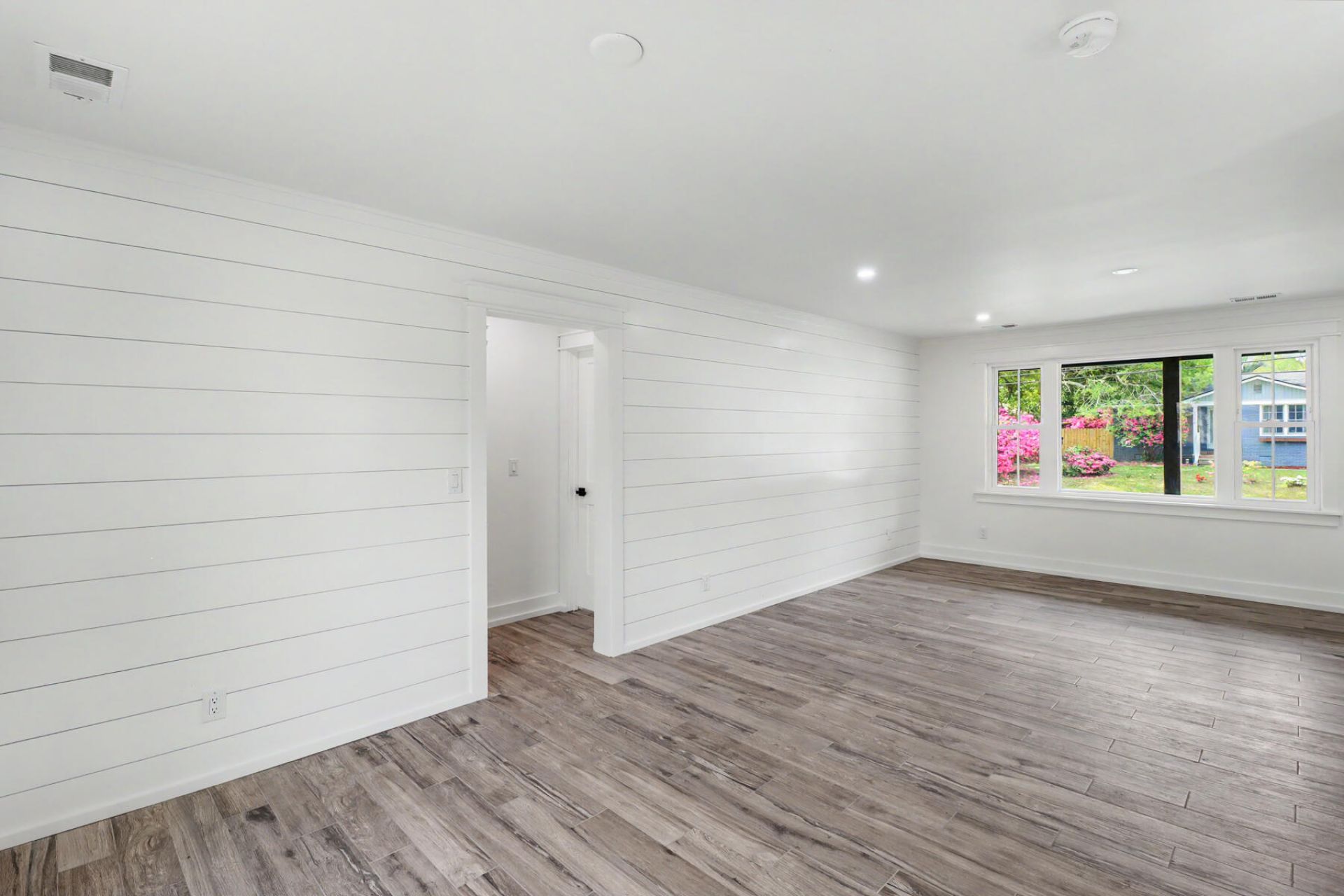 1328 Hermitage Avenue Photo 16