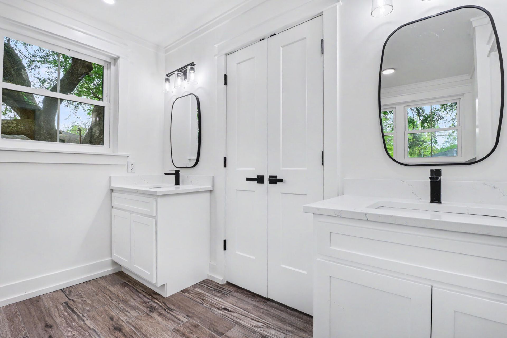 1328 Hermitage Avenue Photo 19