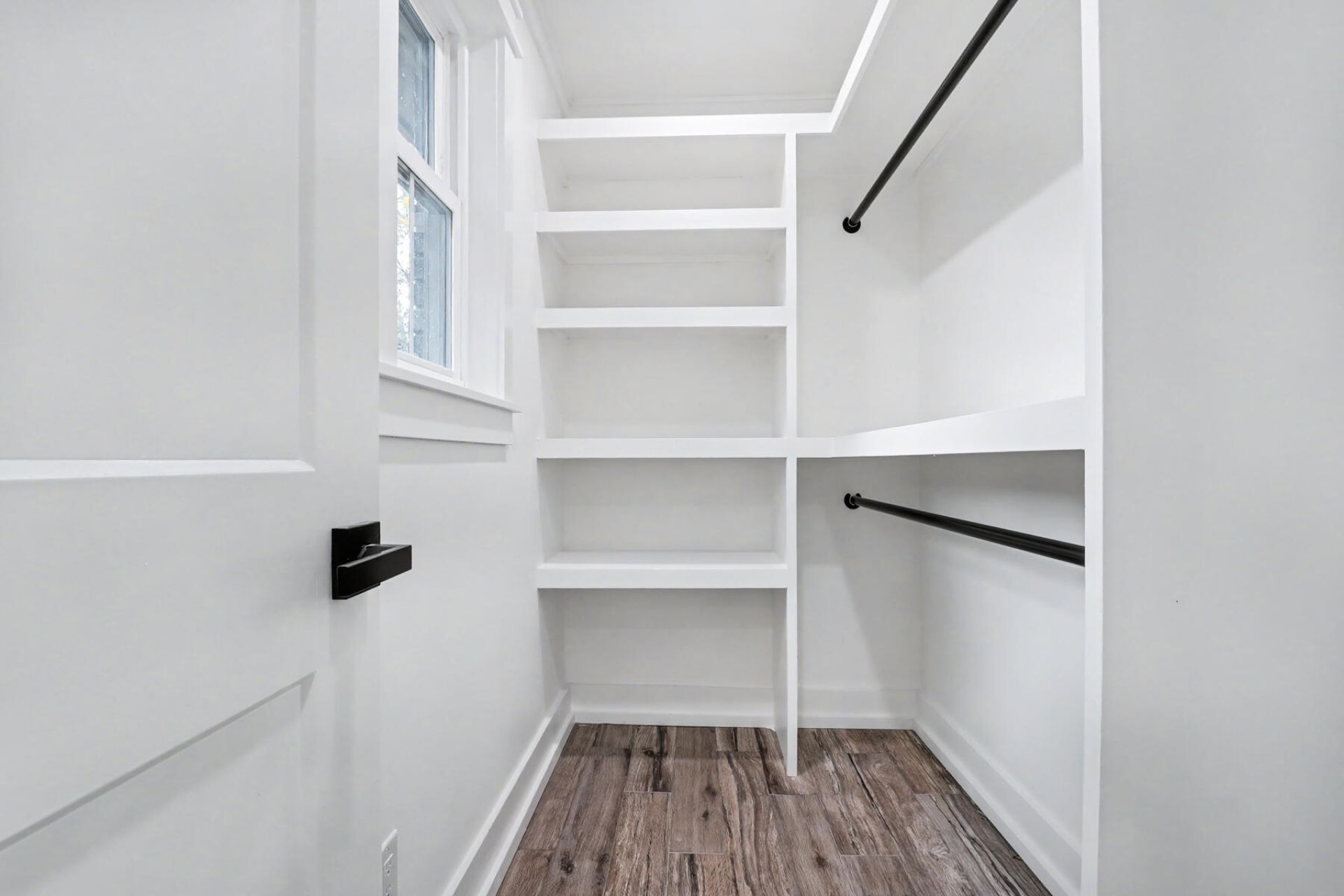 1328 Hermitage Avenue Photo 23