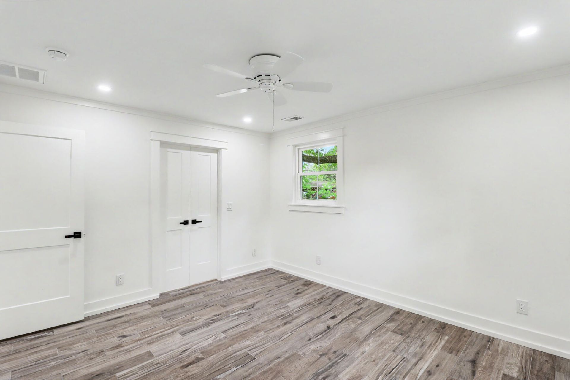 1328 Hermitage Avenue Photo 31