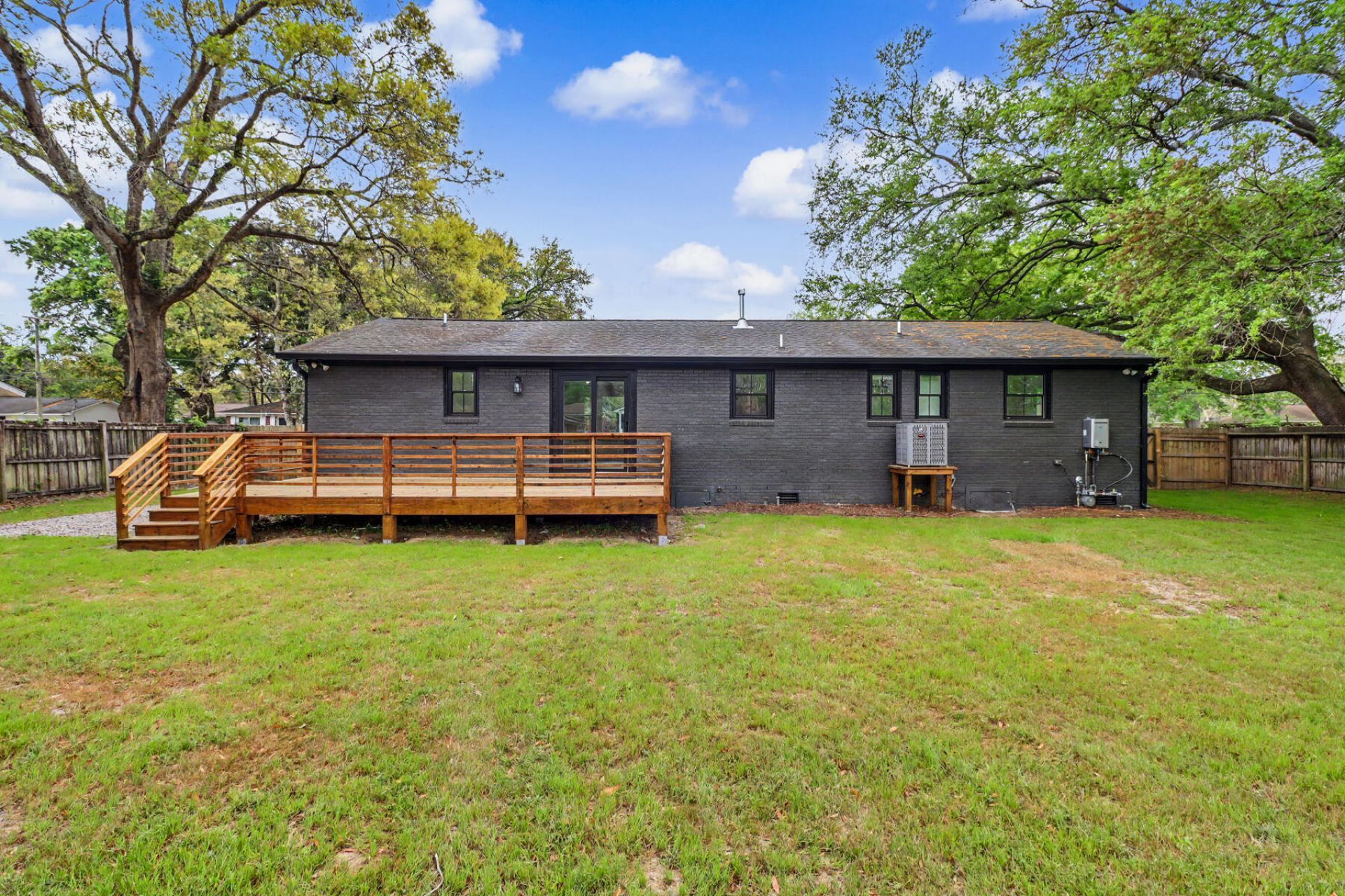 1328 Hermitage Avenue Photo 5