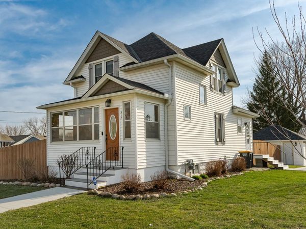 517 Center Avenue S, Hayfield, MN 55940