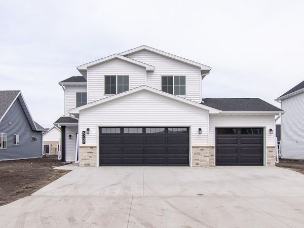 6249 86th Avenue S, Horace, ND 58047