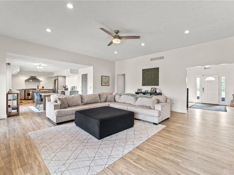 5775 Swan Drive, Clayton, OH 45315 Photo 18