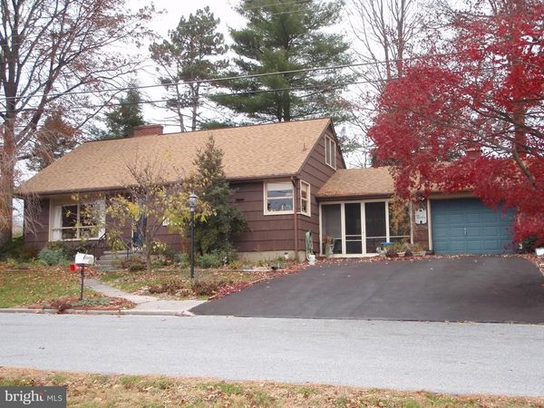 3319 HILLSIDE DRIVE, LEBANON, PA 17046