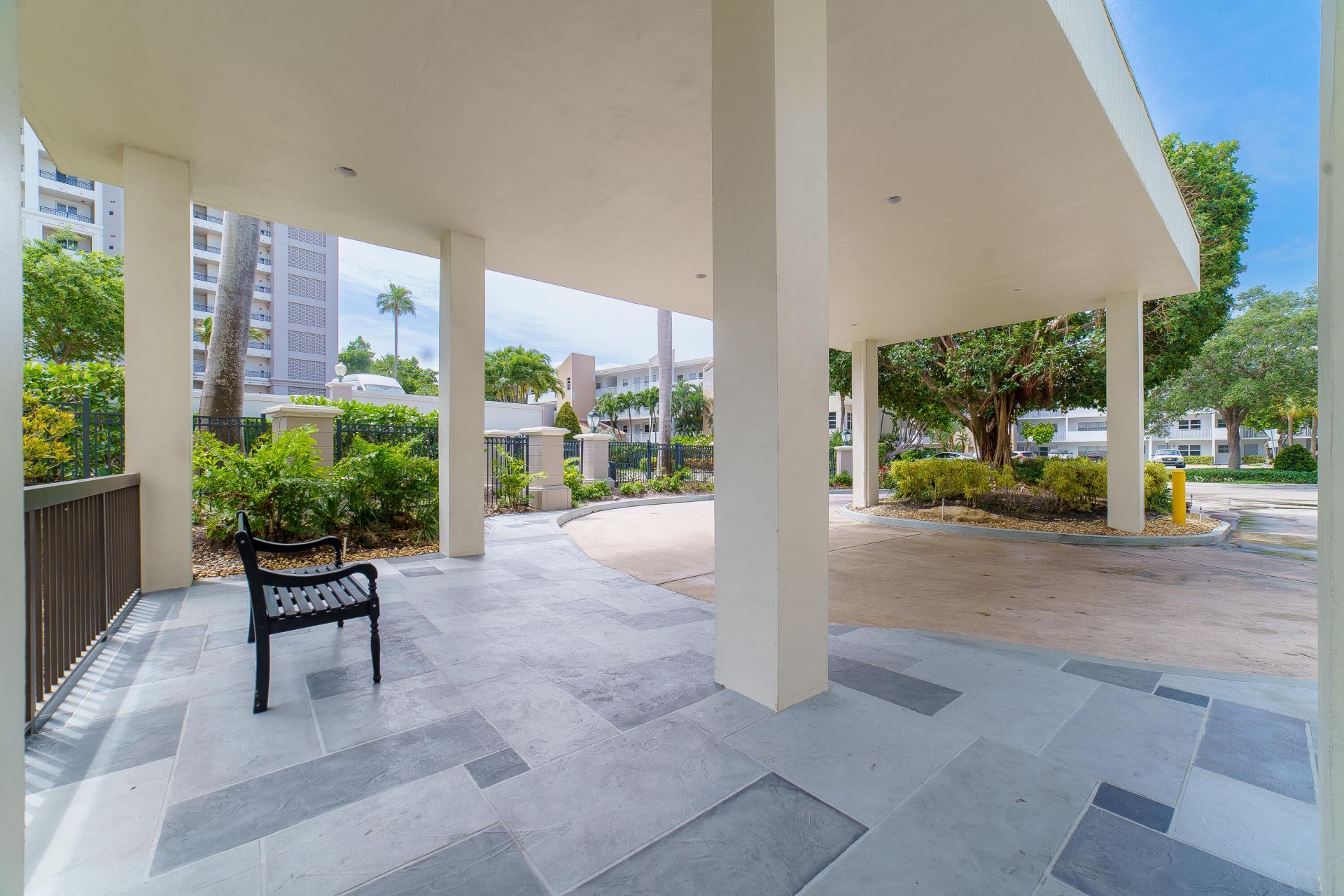 2900 NE 14th Street Causeway, Unit 305, Pompano Beach, FL 33062 Photo