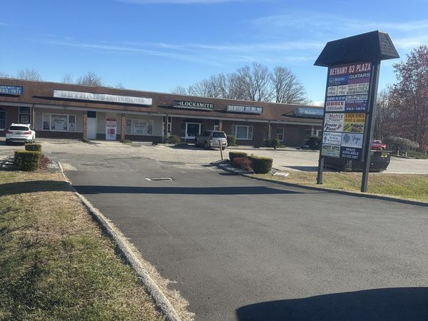 696 Amity , Unit 18 total, Bethany, CT 06524