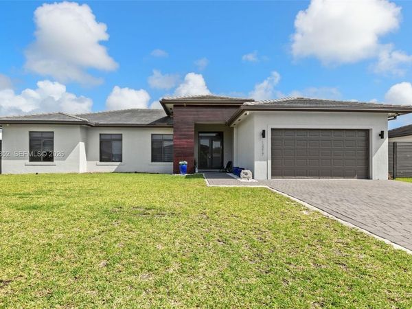 13217 SW 227th St , Miami, FL 33170