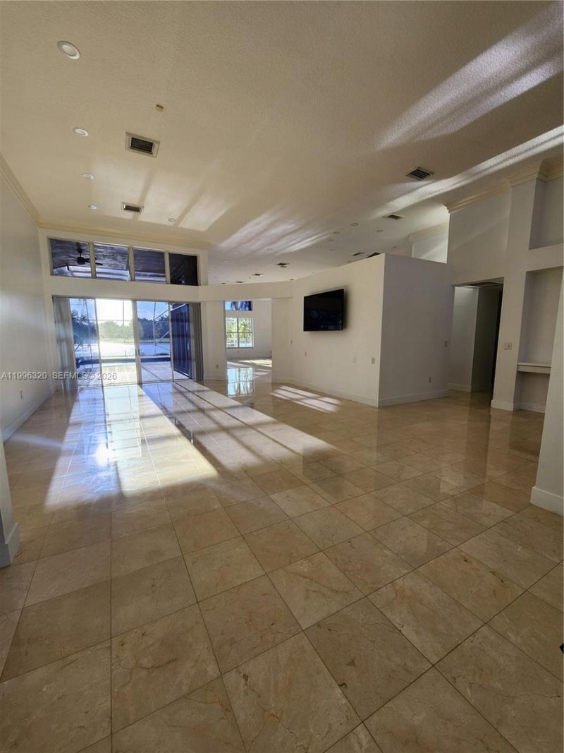 620 W Laurel Ln W, Pembroke Pines, FL 33027 Photo