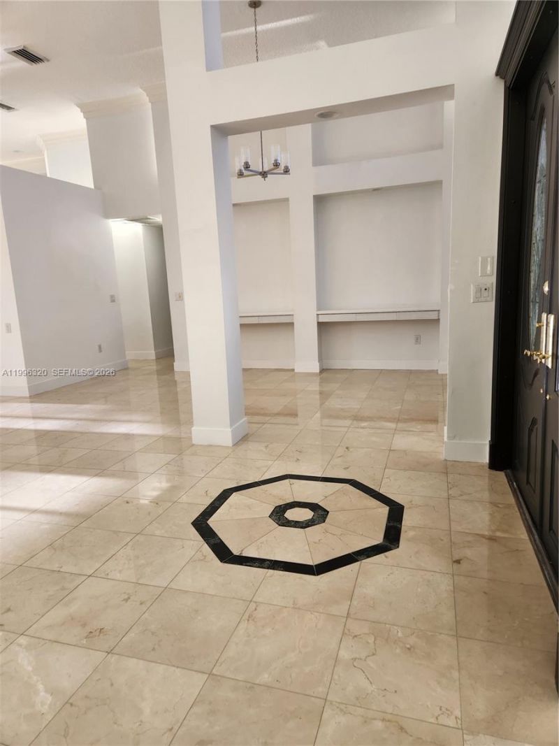 620 W Laurel Ln W, Pembroke Pines, FL 33027 Photo