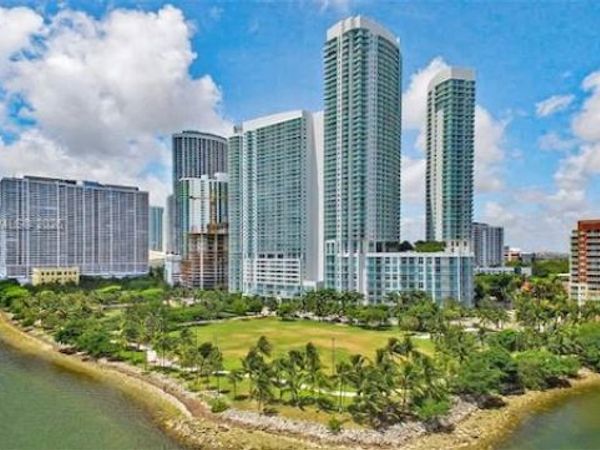 1900 N Bayshore Dr, Unit 910, Miami, FL 33132
