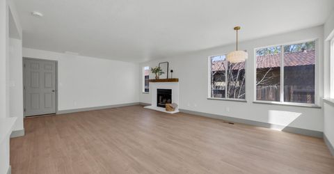 6850 Forsythia Way, Reno, NV 89506 Photo