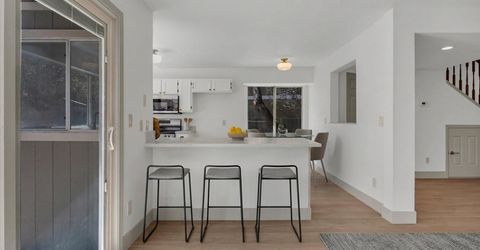 6850 Forsythia Way, Reno, NV 89506 Photo