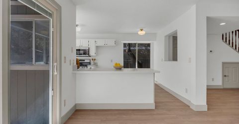 6850 Forsythia Way, Reno, NV 89506 Photo