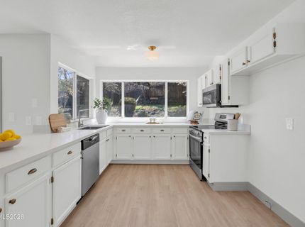 6850 Forsythia Way, Reno, NV 89506 Photo