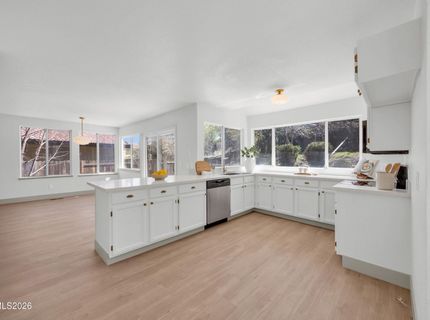 6850 Forsythia Way, Reno, NV 89506 Photo