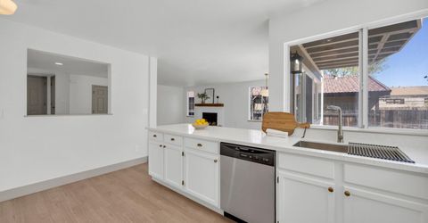 6850 Forsythia Way, Reno, NV 89506 Photo