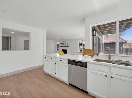 6850 Forsythia Way, Reno, NV 89506 Photo