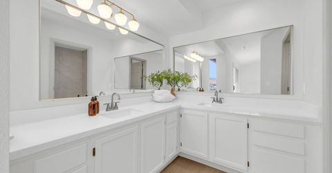 6850 Forsythia Way, Reno, NV 89506 Photo