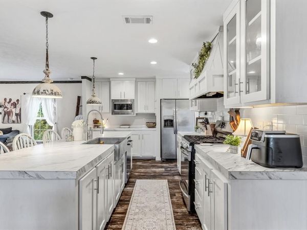 151 Hilltop Lane, Emory, TX 75440