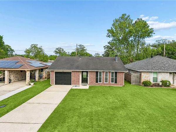 246 DIANNE Drive, St Rose, LA 70087