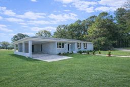 1142 Pearson Road photo 4