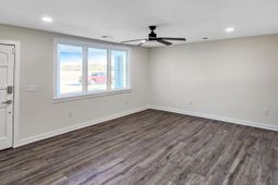 1142 Pearson Road photo 4