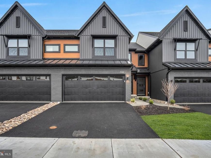 2160 S Autumn Chase Drive, Mechanicsburg, PA 17055 Main Photo