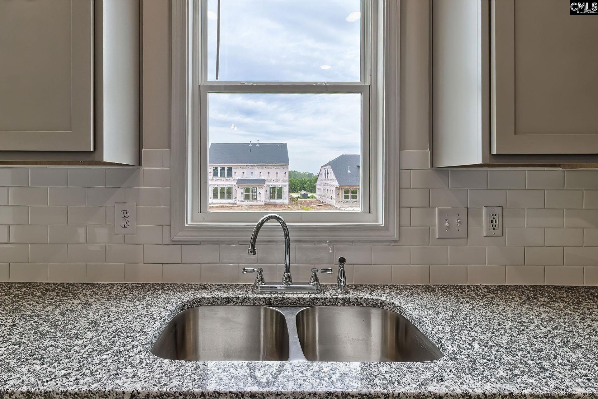 818 Huxley Lane  Photo 13