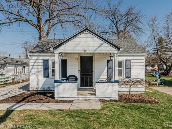 1111 Vermont Drive, Oakland Twp, MI 48083